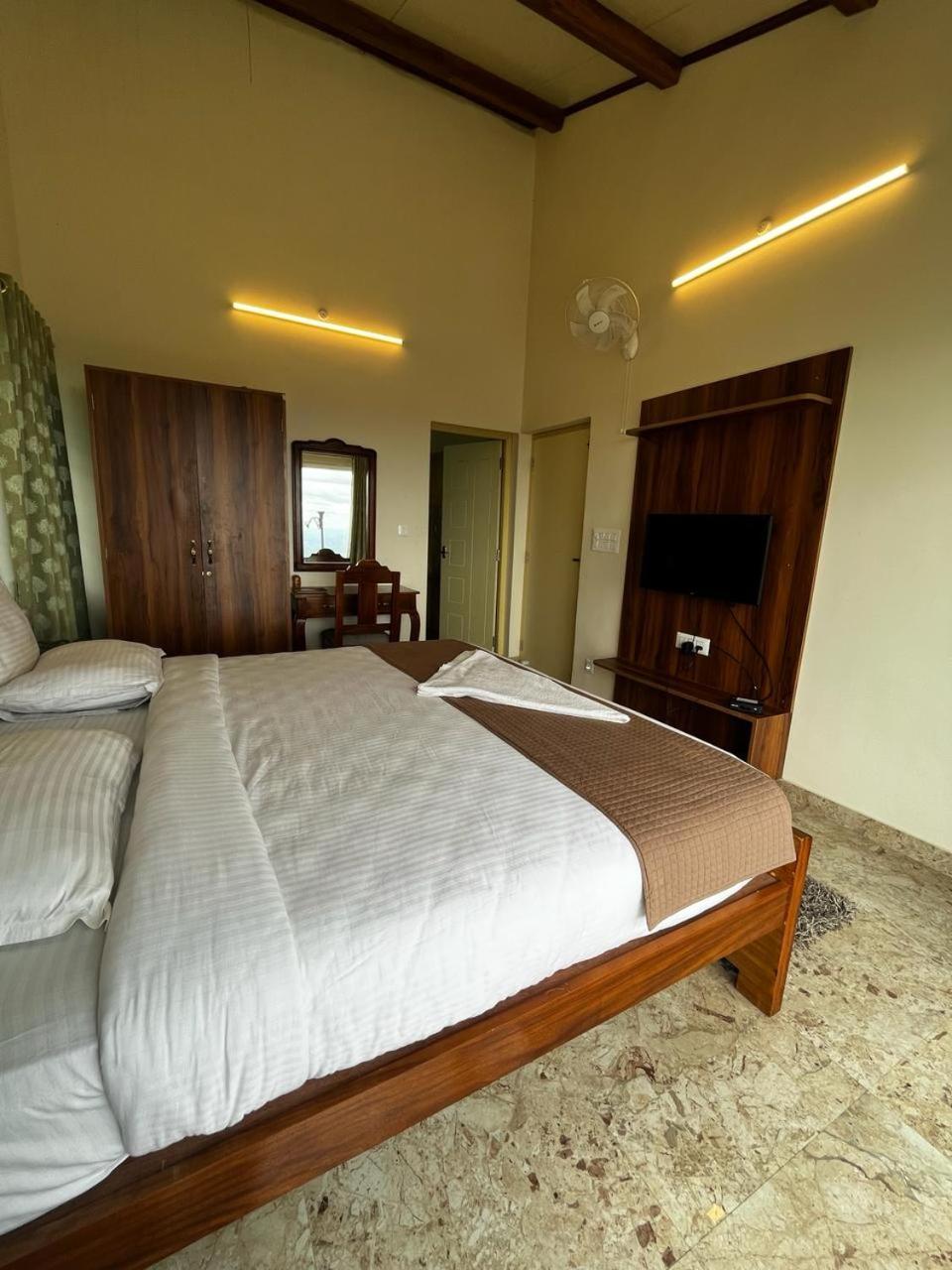 Kstdc Hotel Mayura Pine Top Nandi Hills Exterior photo